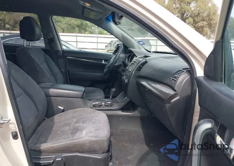 2011 Kia Sorento Lx from USA, damaged, VIN 5XYKT4A10BG129898